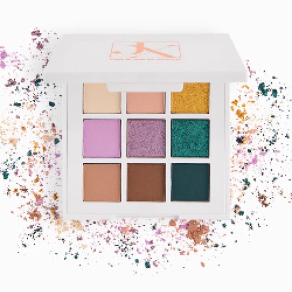 Just Ximena You & Me in Miami Eyeshadow Palette with Gold, Purple, and Teal Hues - Picture 2 of 5